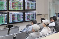 VN-Index sẽ giữ mức trên 500 điểm bao lâu?